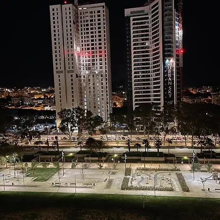Vistas Rascacielos Infinito Ciudad Apartment